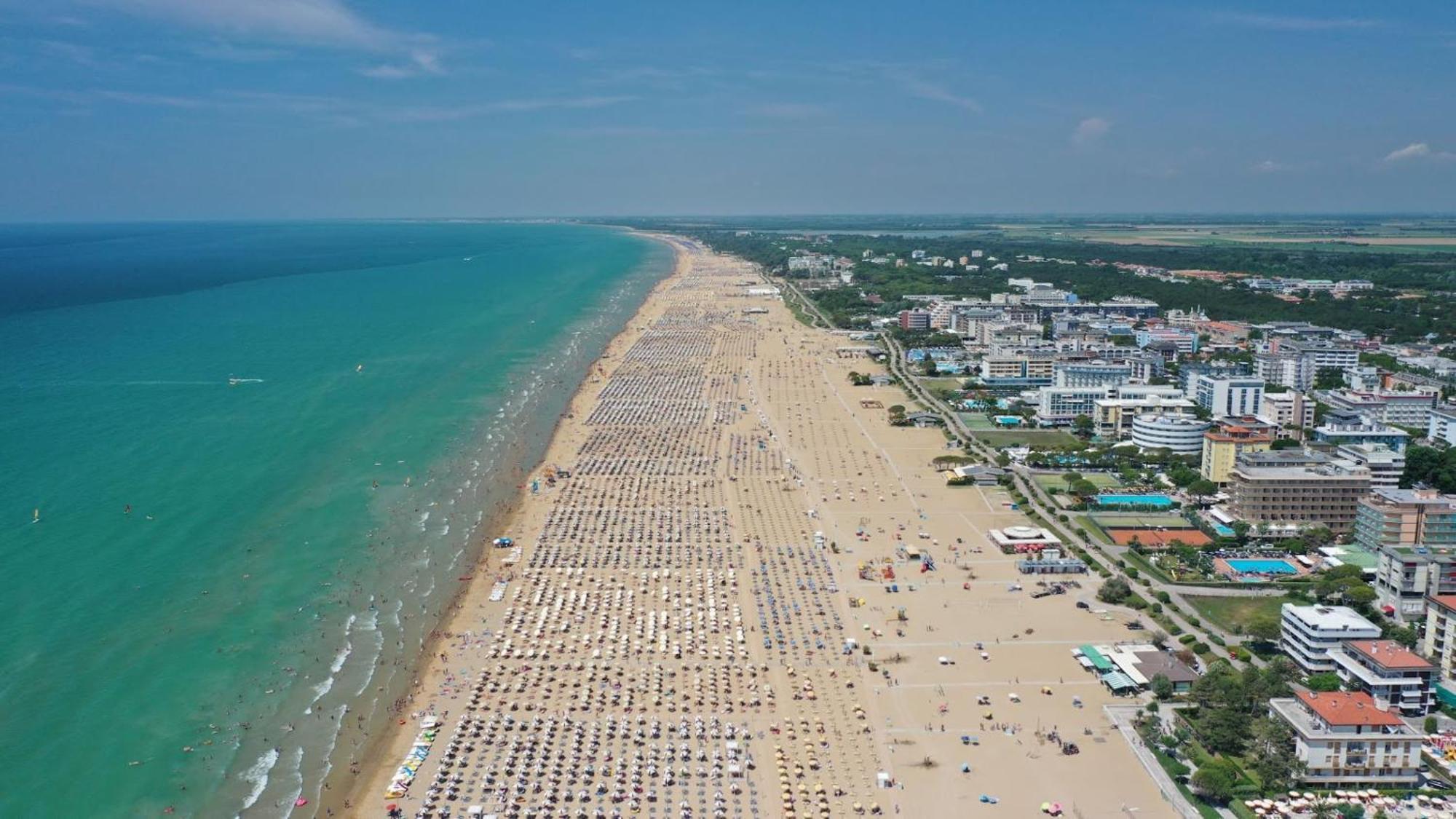 Your Tranquil Escape In - Beahost Apartment Bibione